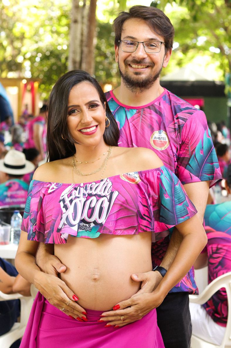 Caio E Natália Um Casal Feliz Cheio De Gratidão Pela Vida E Agora Ansioso Para A Chegada Da