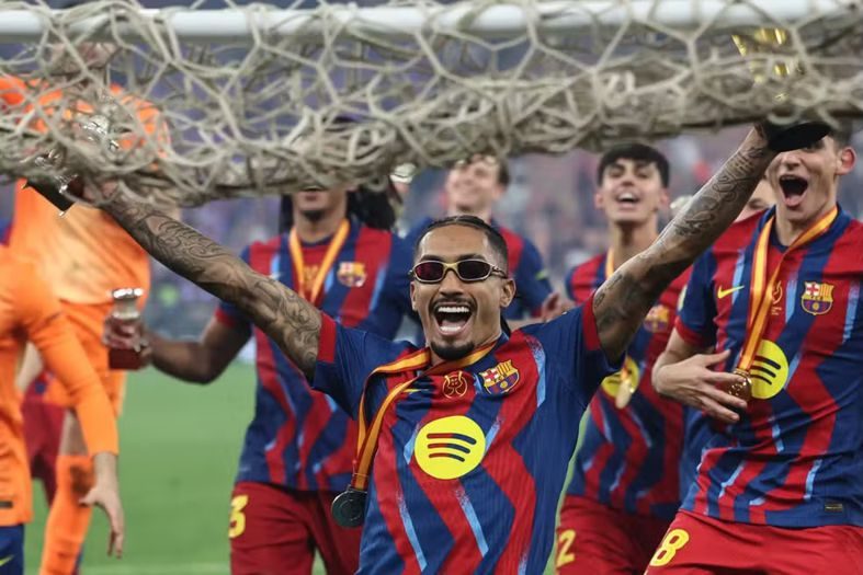 SUPER TA A DA ESPANHA Raphinha Marca Doblete E Bar a Conquista A Super SUPER TA A DA ESPANHA Raphinha Marca Doblete E Bar a Conquista A Super